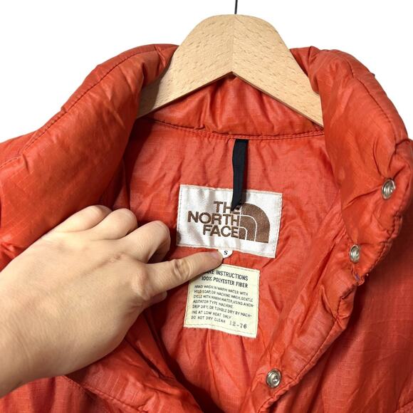 The North Face Vintage Goose Down Puffer Vest Quilted Snap Up Orange Small - Picture 5 of 8